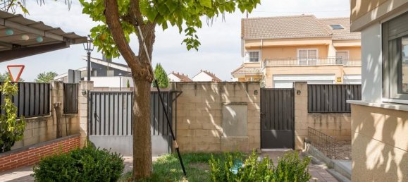 4 bedrooms Villa in Madrid, Spain No. 205493 46