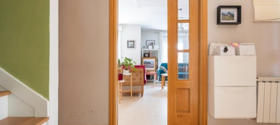 4 bedrooms Villa in Madrid, Spain No. 205493 7