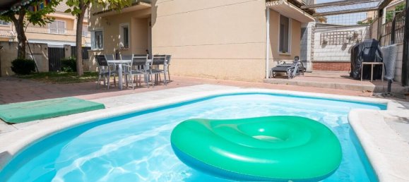 4 bedrooms Villa in Madrid, Spain No. 205493 2