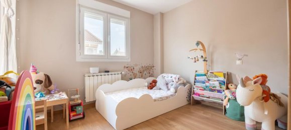 4 bedrooms Villa in Madrid, Spain No. 205493 41