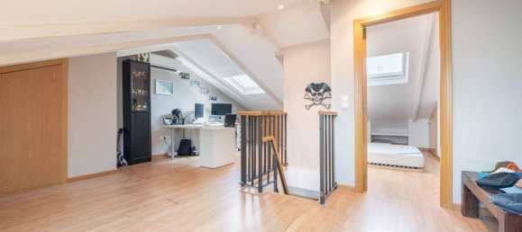 4 bedrooms Villa in Madrid, Spain No. 205493 43