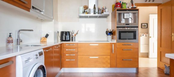 4 bedrooms Villa in Madrid, Spain No. 205493 23