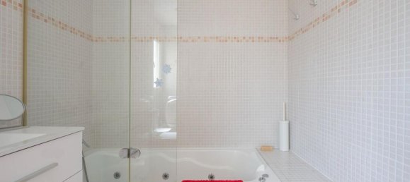 4 bedrooms Villa in Madrid, Spain No. 205493 44