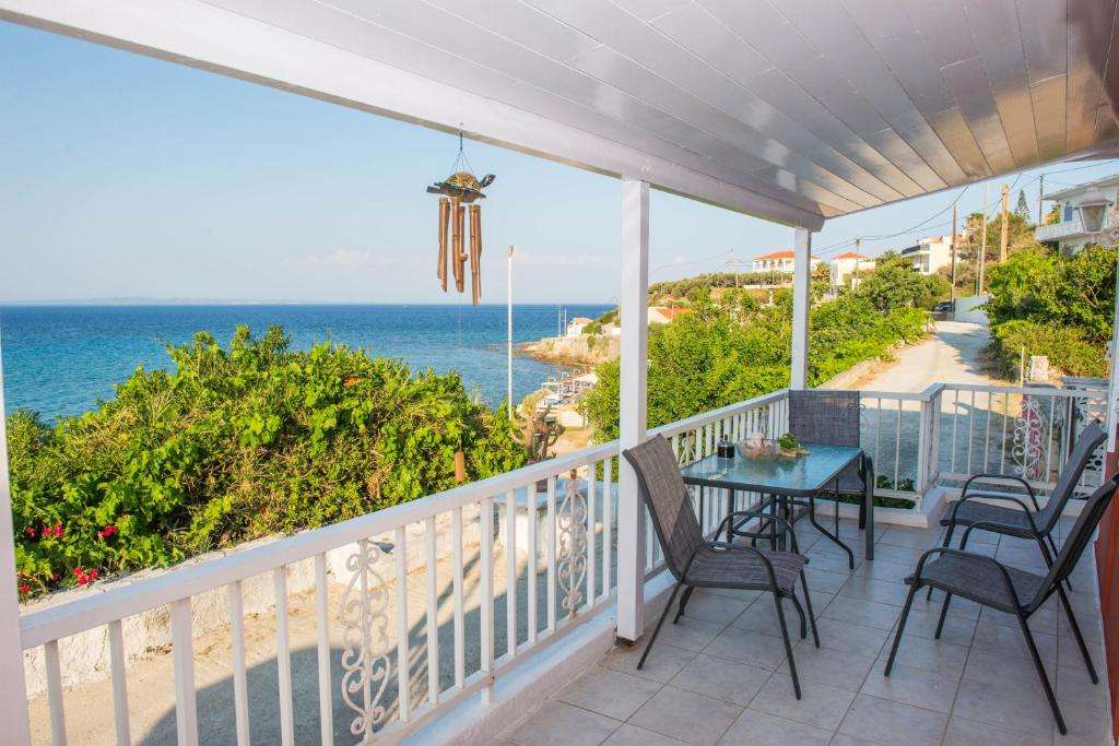 3 bedrooms Commercial property in Zakynthos, Greece No. 8568