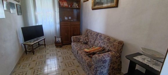 Apartamento de 3 divisões em Livorno, Italy N.º 306687 8