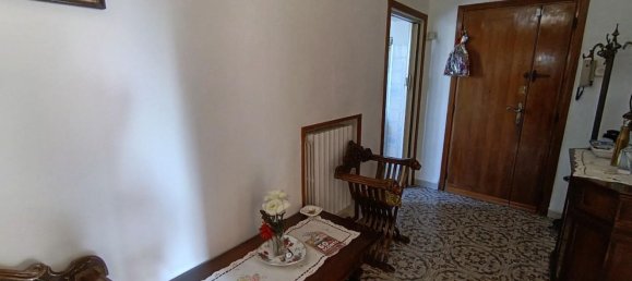 Apartamento de 3 divisões em Livorno, Italy N.º 306687 9