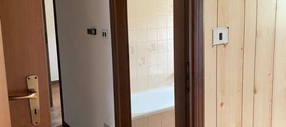 5-Zimmer Doppelhaus in Imola, Italy, Nr. 94673 12