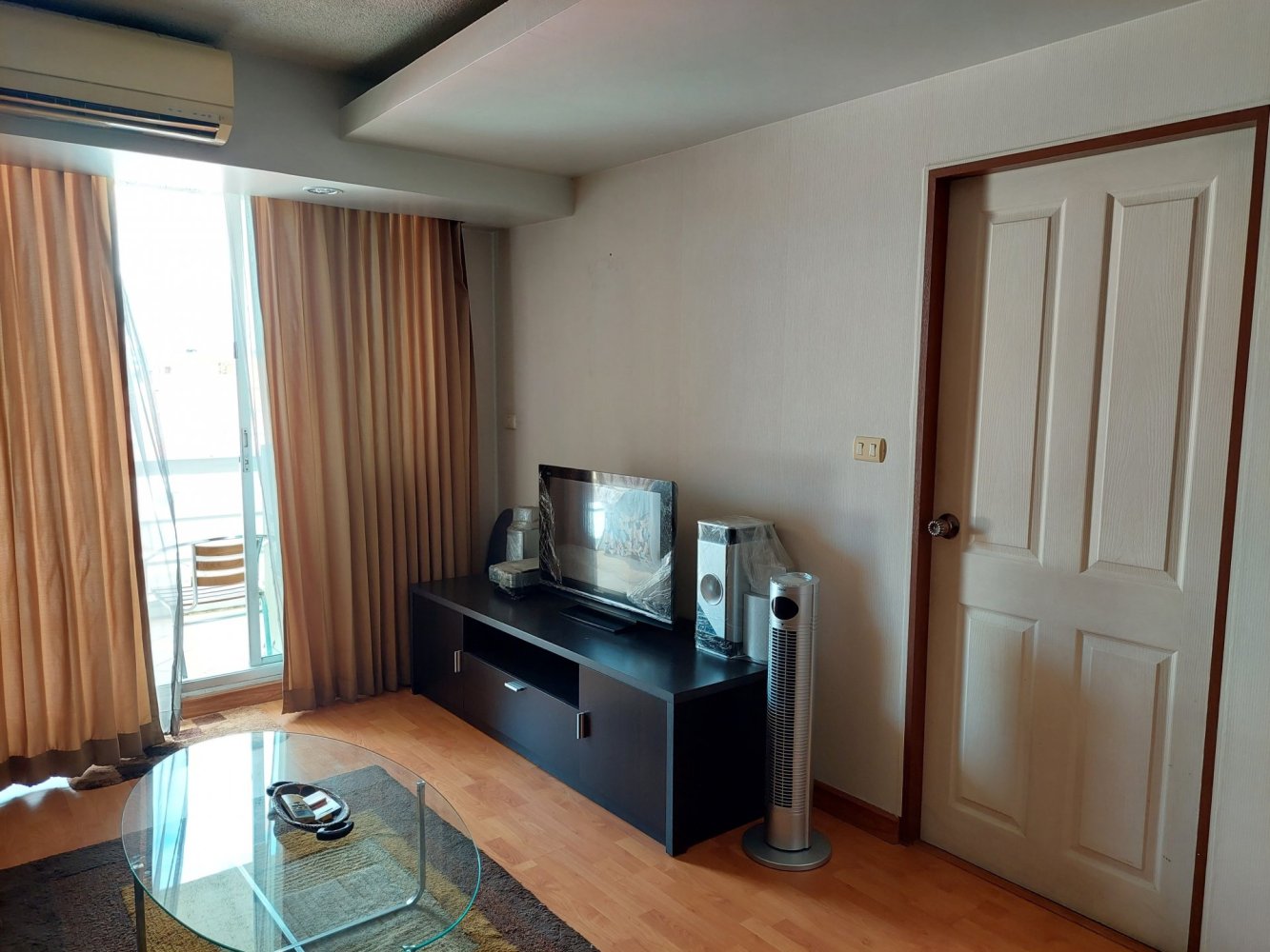 Кондоминиум  с 2 спальнями в Клонг Тоэй, Таиланд № 64042