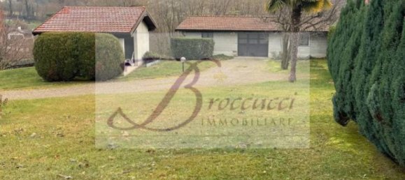 1 bedroom Apartment in Bisuschio, Italy No. 82746 25