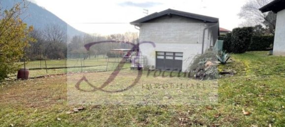 1 bedroom Apartment in Bisuschio, Italy No. 82746 23