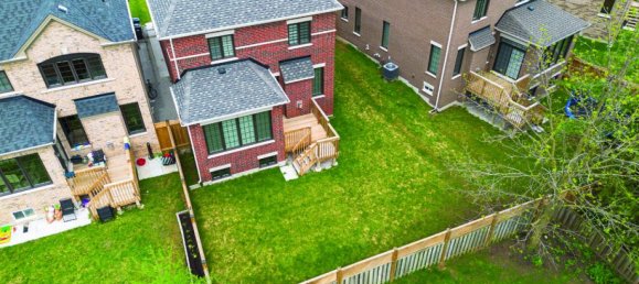 4 bedrooms House in Brampton, Canada No. 830 5