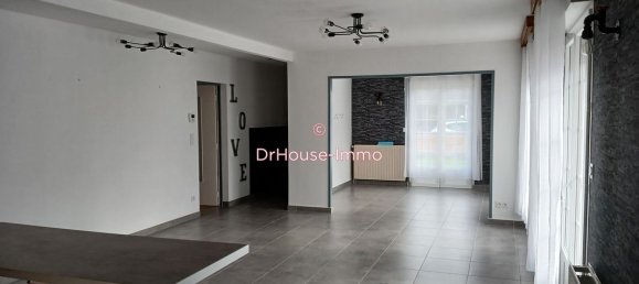 3 bedrooms House in La Bassee, France No. 52562 3