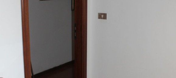 5 bedrooms Apartment in Lecce, Italy No. 337435 8