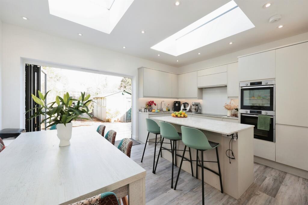 3 Schlafzimmer Haus in Watford, United Kingdom, Nr. 6782