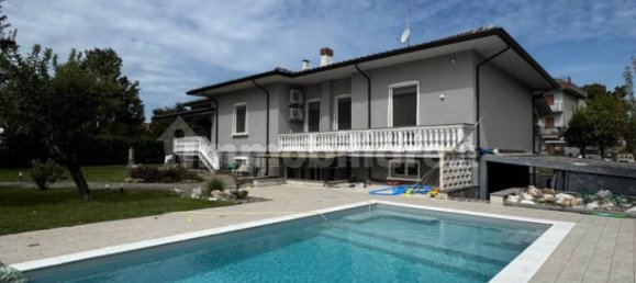 3 bedrooms Villa in Gossolengo, Italy No. 275467 50
