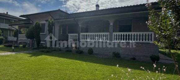 3 bedrooms Villa in Gossolengo, Italy No. 275467 7