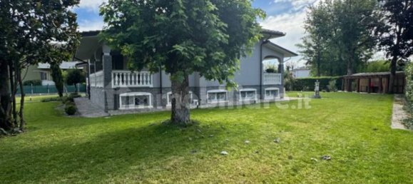 3 bedrooms Villa in Gossolengo, Italy No. 275467 6