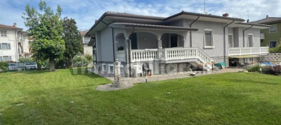 3 bedrooms Villa in Gossolengo, Italy No. 275467 3