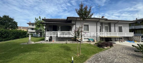 3 bedrooms Villa in Gossolengo, Italy No. 275467 14