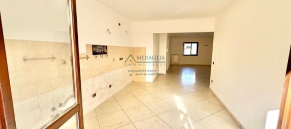 4 rooms Apartment in Trentola Ducenta, Italy No. 94628 8
