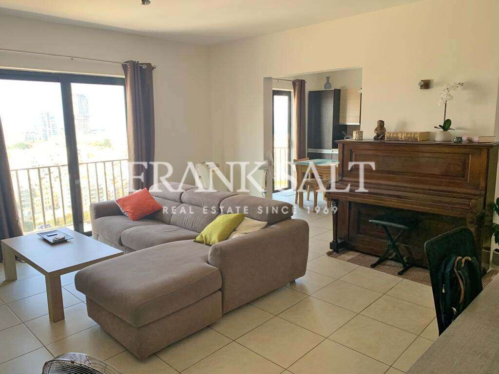 Apartamento de 2 dormitorios en Saint Julian's, Malta No. 3311