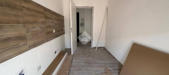 1 bedroom Apartment in Milan, Italy No. 286834 8