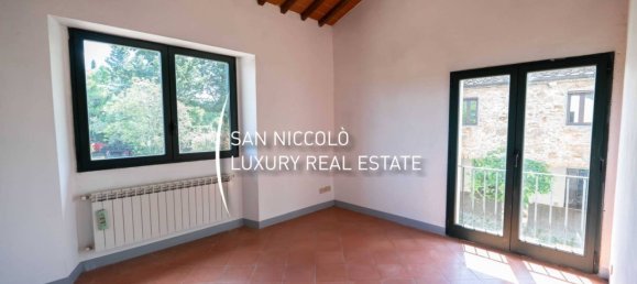 13 bedrooms House in Florence, Italy No. 207102 16