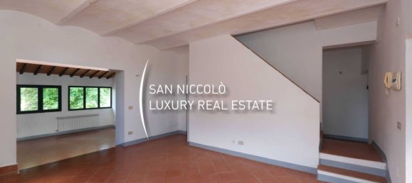 13 bedrooms House in Florence, Italy No. 207102 12