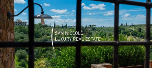 13 bedrooms House in Florence, Italy No. 207102 3