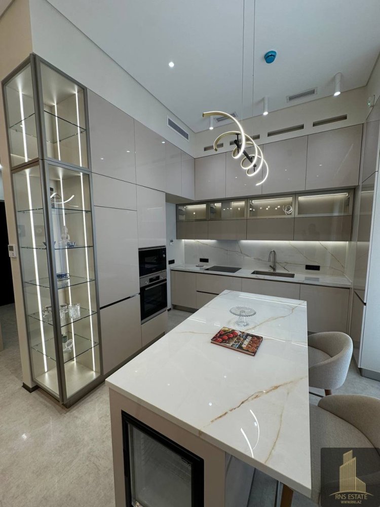 Apartamento de 3 dormitorios en Khatay, Azerbaijan No. 1286