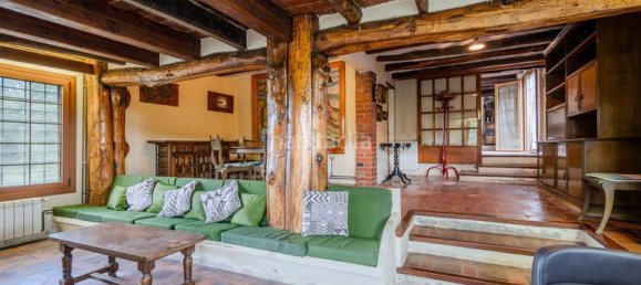 5 bedrooms House in Sils, Spain No. 161870 27