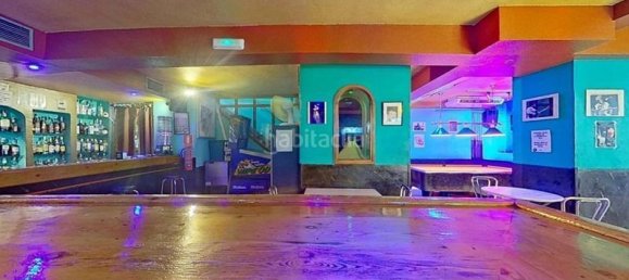 143m² Commercial property in Granada, Spain No. 163795 11