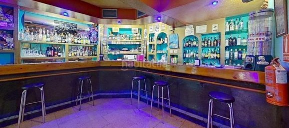 143m² Commercial property in Granada, Spain No. 163795 24