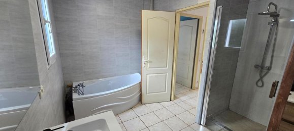 4 Schlafzimmer Haus in Vienne, France, Nr. 343820 11