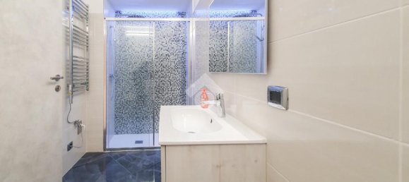 3 bedrooms Apartment in Rome, Italy No. 291886 14