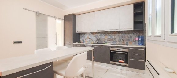 3 bedrooms Apartment in Rome, Italy No. 291886 4