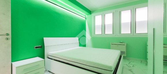 3 bedrooms Apartment in Rome, Italy No. 291886 11