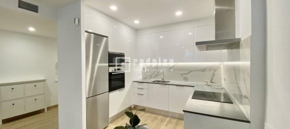 2 bedrooms Apartment in Sants-Montjuic, Spain No. 81427 10