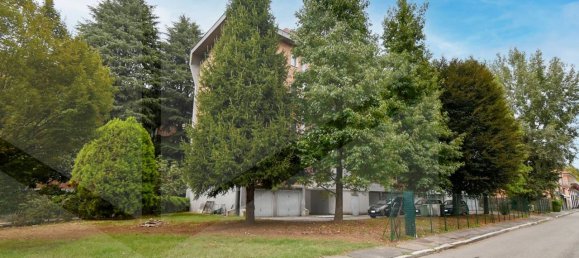 4-salle Appartement à Legnano, Italy No. 32830 16