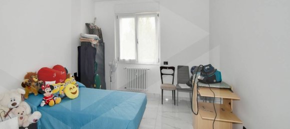 4-salle Appartement à Legnano, Italy No. 32830 13