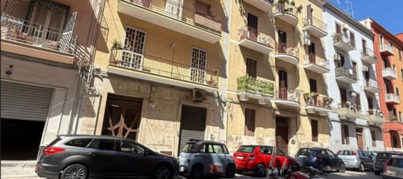 Penthouse T4 em Bari, Italy N.º 376008 18