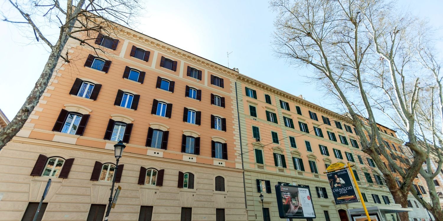 5 rooms Apartment in Rome, Italy No. 218454