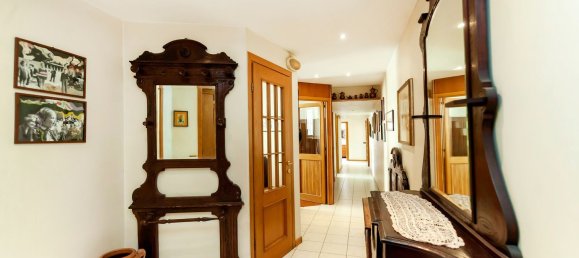 5 rooms Apartment in Rome, Italy No. 218454 3