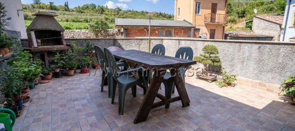 3-salle Appartement à Verona, Italy No. 227276 4