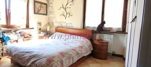 3-salle Appartement à Verona, Italy No. 227276 10