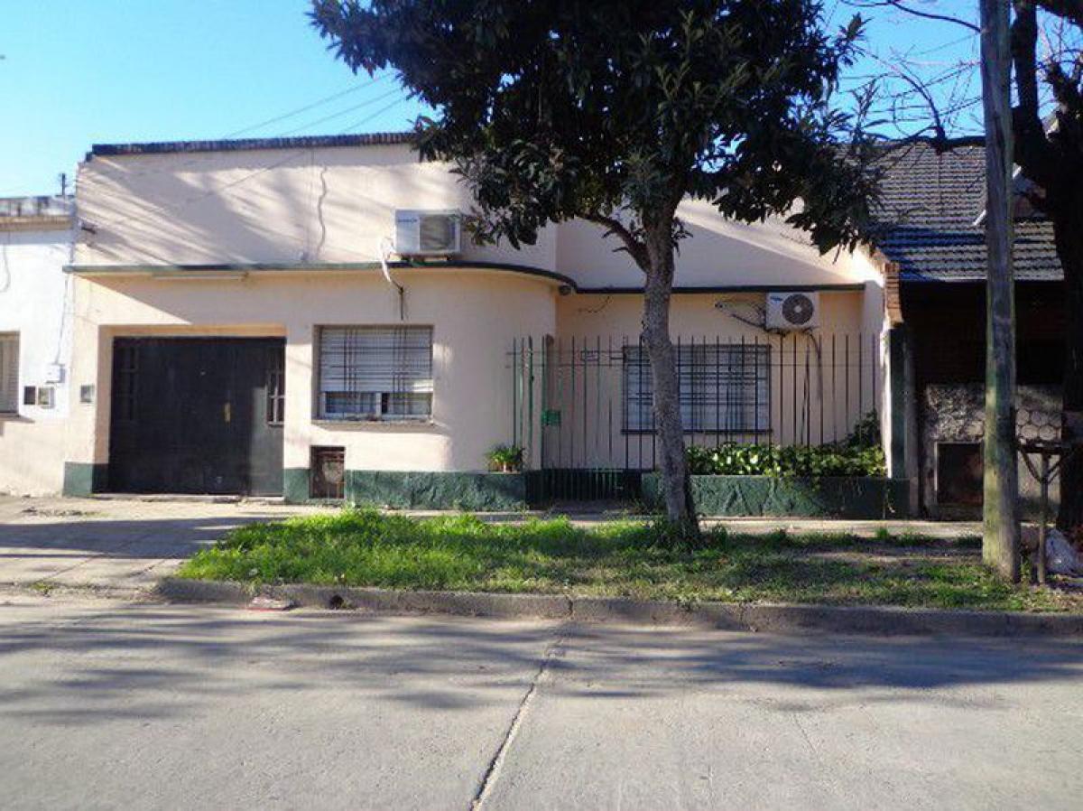 2 bedrooms House in Bermudez, Argentina No. 58705