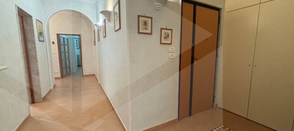 Apartamento de 4 habitaciónes en Altamura, Italy No. 19690 4