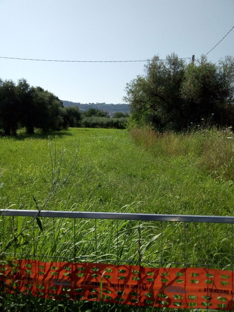 5600m² Land in Montesilvano, Italy No. 70191