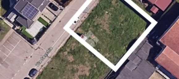 Земельный участок 520м² в Мантуя, Италия № 243722 3