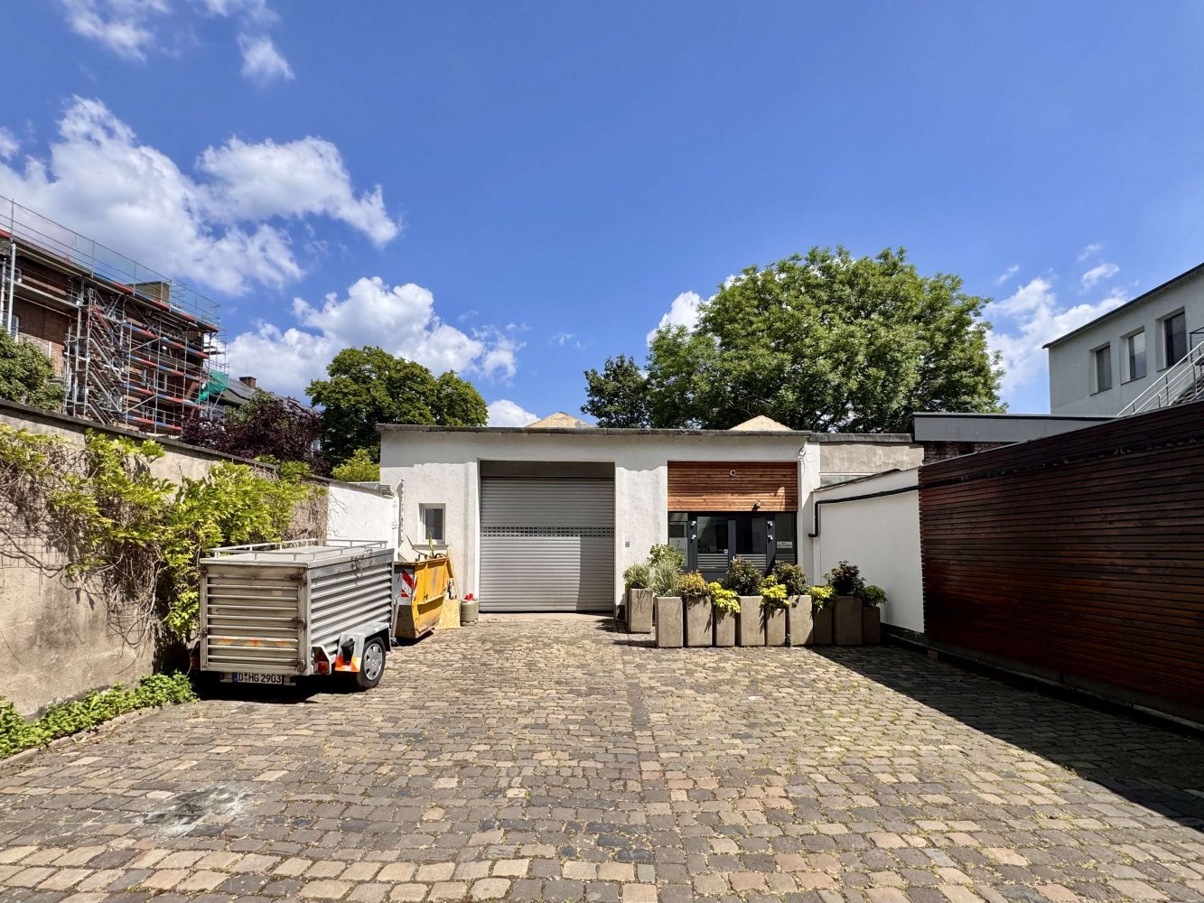 4 rooms Bungalow in Dusseldorf, Germany No. 281945